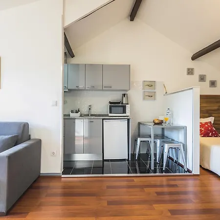 A Francos Attic דירה *