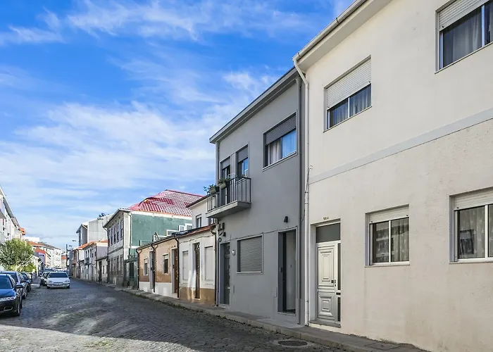 A Francos Attic Porto