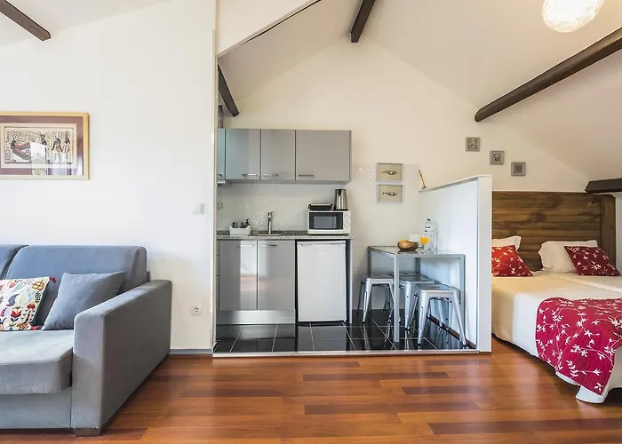 A Francos Attic Appartement *