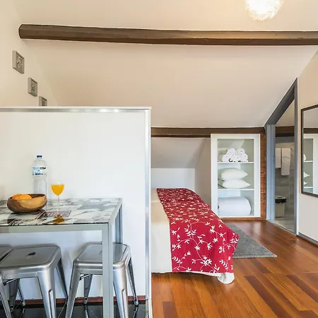 Appartement à Francos Attic *